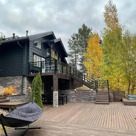 Villa Loiste Himos Chalet With Hot Tub *