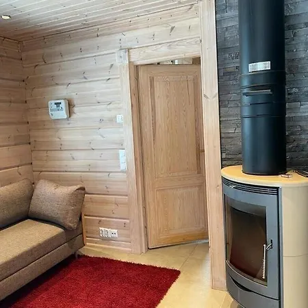 Villa Loiste Himos Chalet With Hot Tub *